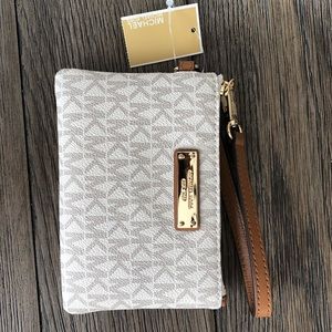 Authentic Michael Kors Wristlet